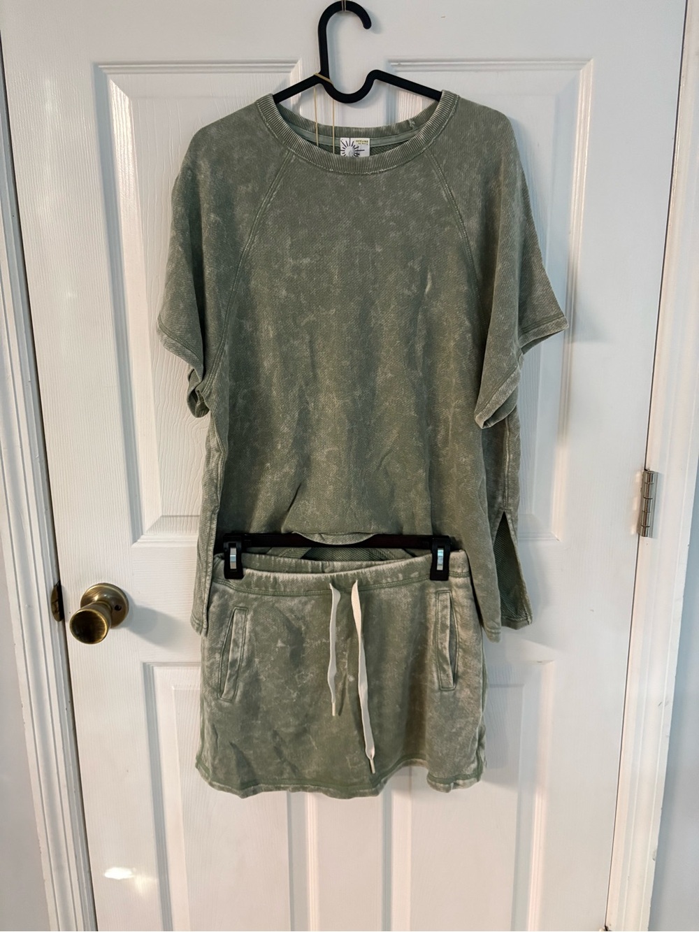NEW aerie Washed Sage Green Drawstring Skort and shirt set